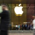 Apple Digoda untuk Investasi di Pabrik Handphone Ini