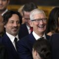 Apple-Instagram Ngaku Diperas Minta Tolong Trump, Begini Kronologinya
