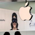 Apple Kena Serang Kanan-Kiri, Kiamat iPhone Sudah Dekat?